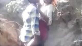 Bihari village housewife outdoor sex MMS
